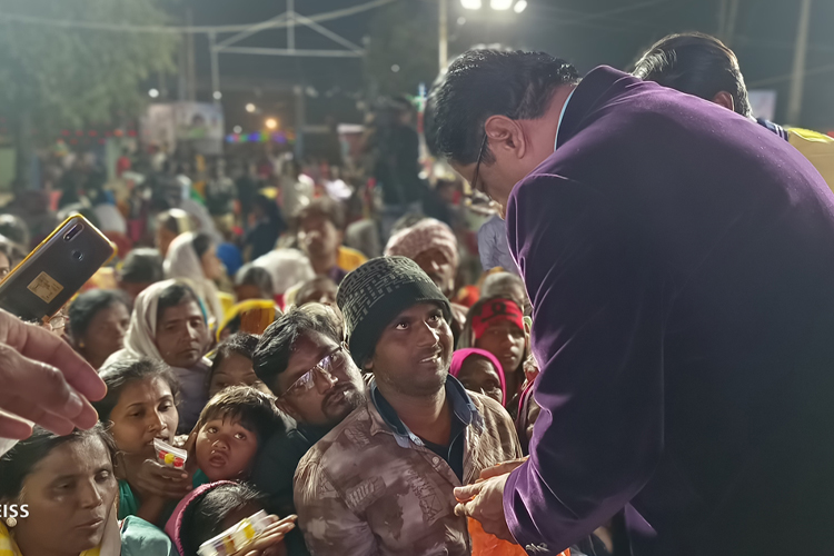 Thousands gathered at the three days prayer meeting held at Bidar, Karnataka by Grace Ministry on 26th, 27th and 28th of November, 2021 on the grounds of St Paul's Church. 